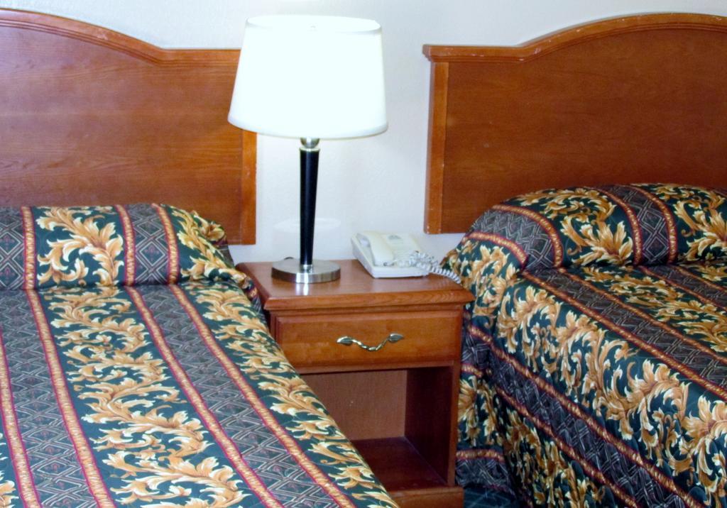 Country Inn Motel Oakdale Quarto foto